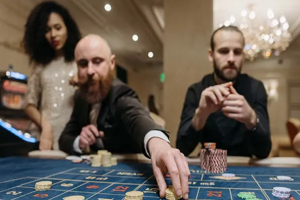 The Evolution of Casino Games: From Physical Tables to Online and Crypto Platforms