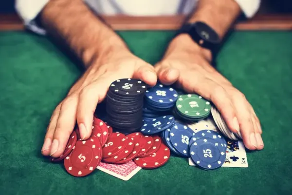 The Benefits of Registering with a Licensed Online Casino