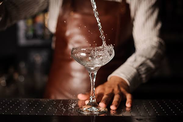 Top 5 Cool Things You Should Know About Bartending